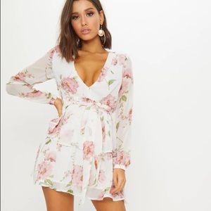 PRETTY LITTLE THING PLT FLORAL FLOWER WHITE SLEEVE MINI BELTED DRESS
